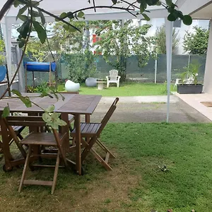 En Rez-de Jardin Clos Proche De L'aeroport Et Des Commodites Le Lamentin